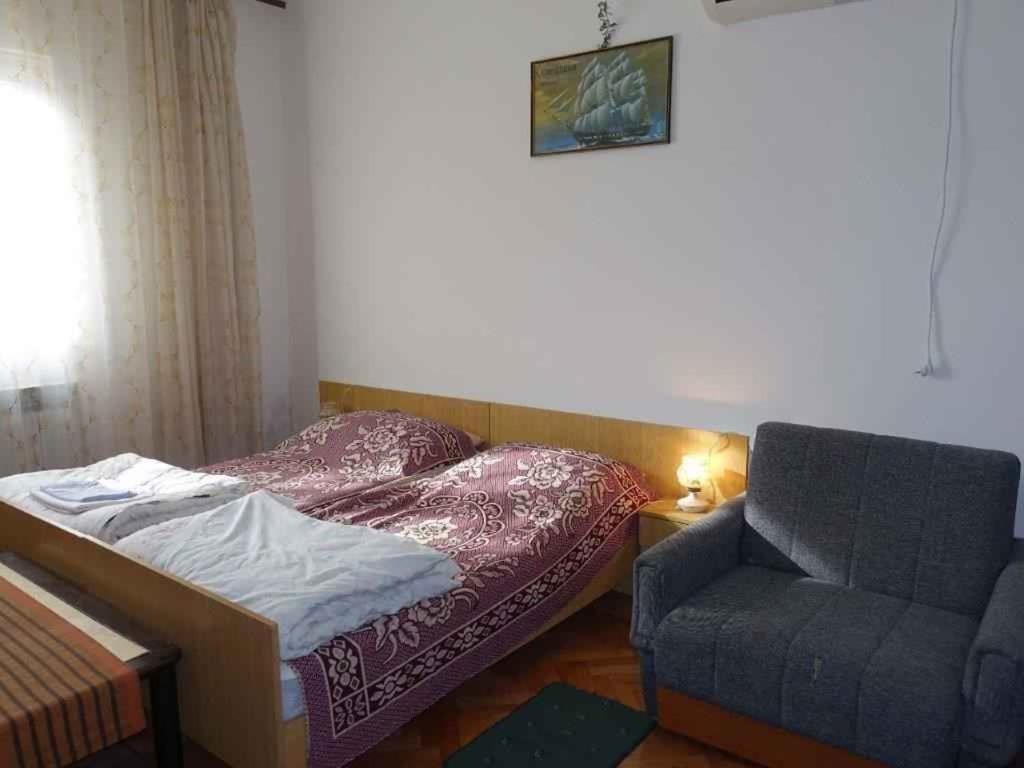 Apartment In Omisalj - Insel Krk 39736 Omišalj Exterior foto